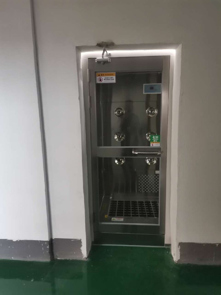 上海伯淋凈化科技有限公司風淋室型號有哪些？